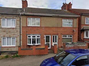 Terraced house to rent in Avondale Road, Kettering NN16