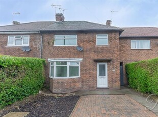 Terraced house to rent in Lansbury Road, Edwinstowe, Mansfield NG21