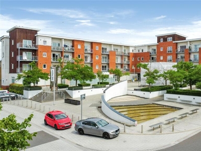 3 bedroom penthouse for sale in Merrick House, Whale Avenue, Reading, Berkshire, RG2