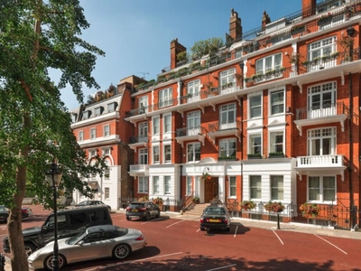 2 bedroom apartment for sale in 30 Rutland Court, Rutland Gardens, Knightsbridge, SW7