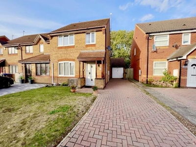 3 Bedroom Semi-detached House For Sale In East Hunsbury
