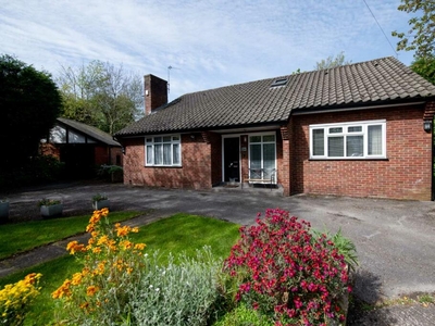 4 bedroom bungalow for sale in Worthington Drive, Broughton Park, M7