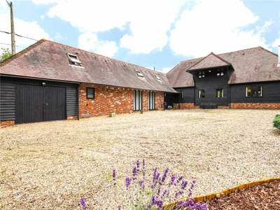 5 bedroom detached house for sale in Hassell Street, Hastingleigh, Ashford, Kent, TN25