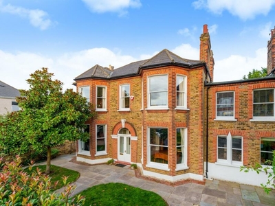 5 bedroom end of terrace house for sale in Wellmeadow Road, Catford, SE6
