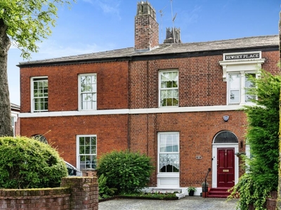 5 bedroom town house for sale in Bewsey Road, Warrington, Cheshire, WA2