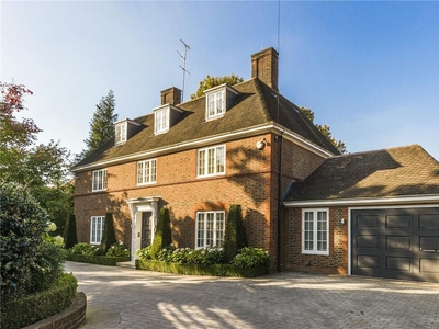 6 bedroom detached house for sale in Ingram Avenue, Hampstead Garden Suburb, London, NW11