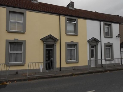 Shared accommodation to rent in Beach Street, Sandfields, Swansea SA1