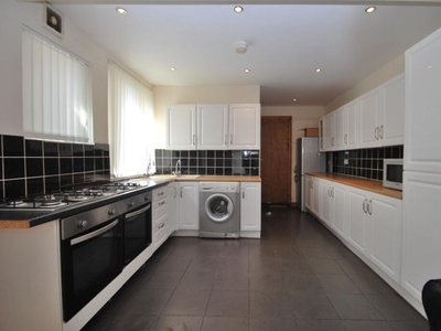 10 bedroom house for rent in Harriet Street, Cathays, CF24