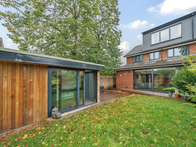 4 bedroom detached house for sale in Cibbons Road, Chineham, Basingstoke, Hampshire, RG24