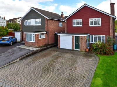 4 bedroom detached house for sale in The Landway, Bearsted, Maidstone, Kent, ME14