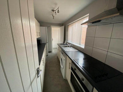 4 bedroom terraced house for rent in Gulson Road, Coventry, CV1