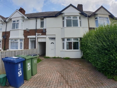 5 bedroom terraced house for rent in Ridgefield Road *Student* 5 Double Bedrooms OX4 3BX, OX4
