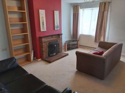 3 bedroom flat for rent in St. Stephens Court, Canterbury, CT2