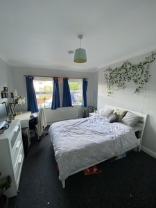 5 bedroom flat for rent in hallow Road, Worcester WR2 6BX, WR2