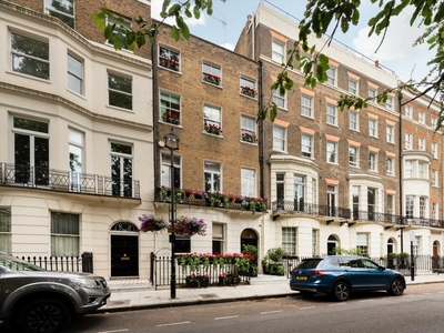 9 bedroom terraced house for sale in Montagu Square, Marylebone, W1H