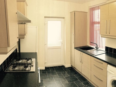 Terraced house to rent in Langton Road, Wavertree, Liverpool, Merseyside L15