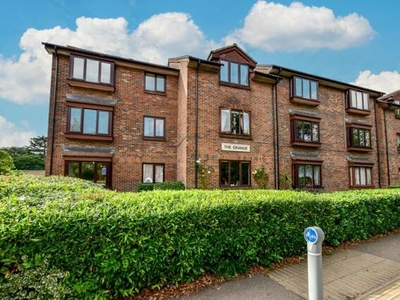 1 Bedroom Flat For Sale In Abbots Langley, Hertfordshire