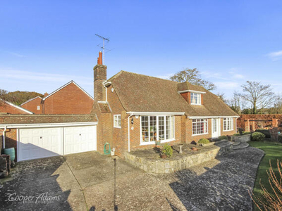 3 Bedroom Bungalow For Sale In Angmering, West Sussex
