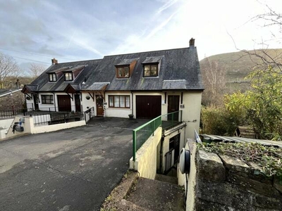 3 Bedroom End Of Terrace House For Sale In Gilwern, Abergavenny