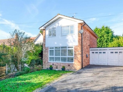 3 Bedroom Link Detached House For Sale In Lickey, Bromsgrove