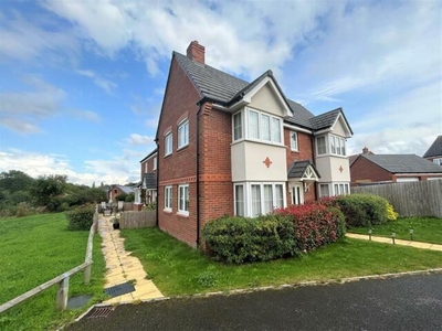 3 Bedroom Semi-detached House For Sale In Bowbrook