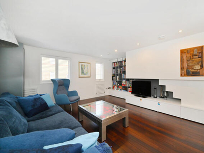 3 Bedroom Town House For Sale In Wapping