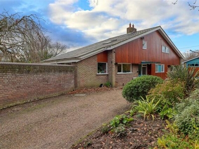 4 Bedroom Detached House For Sale In Church Road