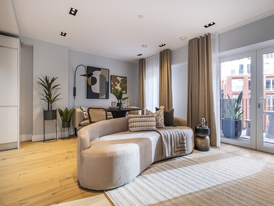 1 bedroom property for sale in Exchange Gardens, London, SW8