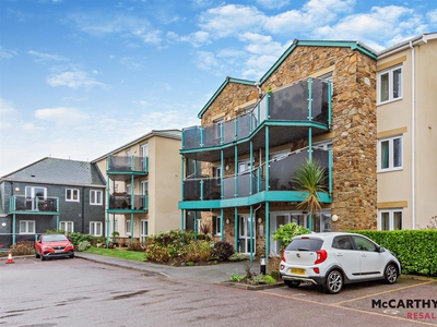 2 Bedroom Retirement Apartment For Sale in St Ives, Cornwall