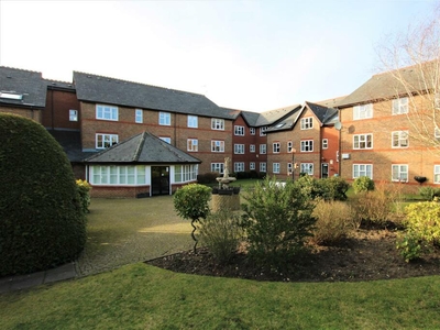 2 bedroom retirement property for sale in Eastfield Road, Brentwood, CM14