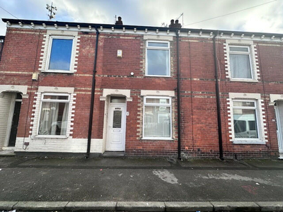 2 bedroom terraced house for rent in Estcourt Street, Hull, Yorkshire, HU9