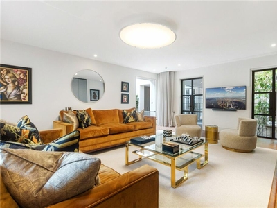 4 bedroom apartment for sale in Devonshire Place, Marylebone, London, W1G