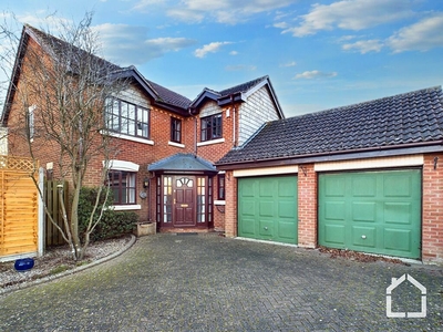 4 bedroom detached house for sale in Brices Meadow, Shenley Brook End, MK5