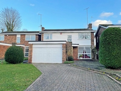 4 bedroom detached house for sale in South Woodlands, BN1