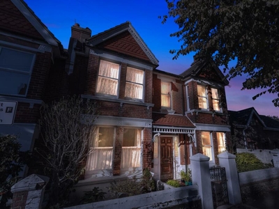 4 bedroom end of terrace house for sale in Lowther Road, Brighton, East Sussex, BN1