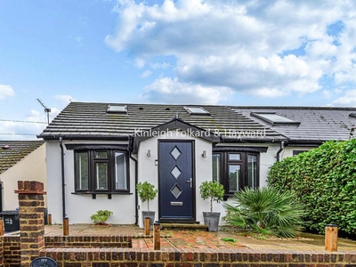 4 bedroom House for sale in Sandpits Road, Croydon CR0