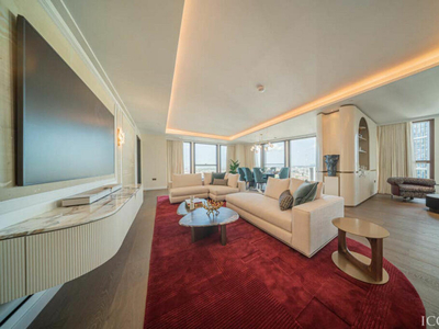4 bedroom penthouse for sale in Carnation Way, London, SW8 5, SW8
