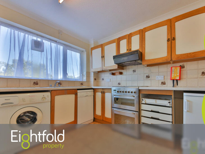 4 bedroom terraced house for sale in Egginton Road, Brighton, BN2