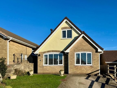 Detached house for sale in Bassett Road, Sully, Penarth CF64