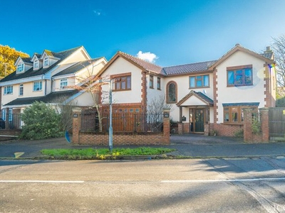 Detached house for sale in Shipwrights Drive, Essex, 1 SS7