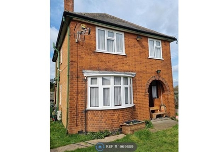 Detached house to rent in Leicester Road, Blaby, Leicester LE8