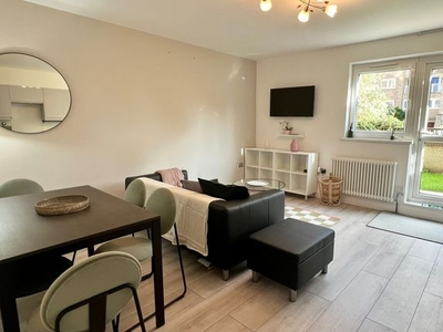 Duplex to rent in Ampthill Square, Euston, Camden, Ucl, West End, Eversholt Street, Bloomsbury, London NW1