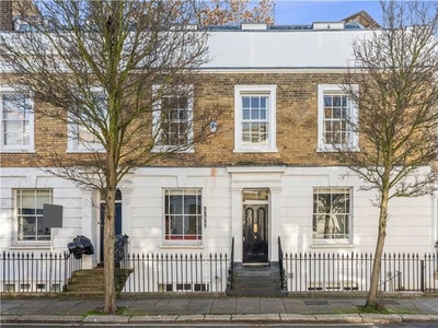 End terrace house for sale in Gladstone Street, Southwark, London SE1