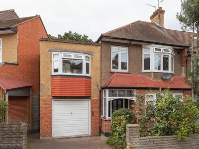 End terrace house for sale in Oak Hill Crescent, Woodford Green IG8