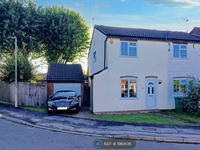 End terrace house to rent in Burton Close, Oadby, Leicester LE2