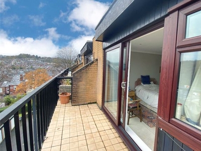 Flat for sale in Graham Court, Graham Road, Sheffield, South Yorkshire S10