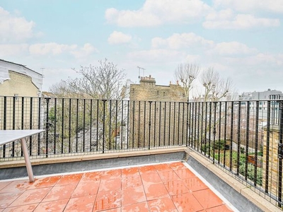 Flat for sale in Marloes Road, Earls Court, London W8