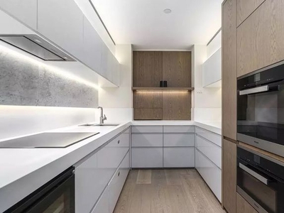 Flat for sale in Mortimer St, London, Fitzrovia W1T
