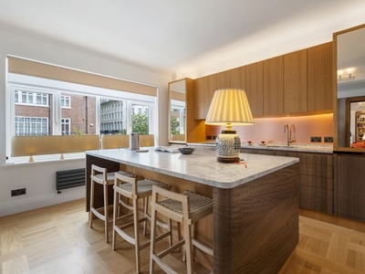 Flat for sale in Sussex Place, London W2