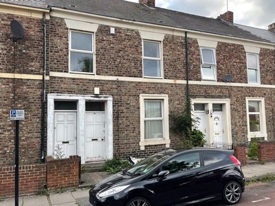 Flat to rent in Chester Street, Sandyford, Newcastle Upon Tyne NE2